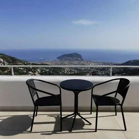 Panoramic With A Pool Casa de Férias *