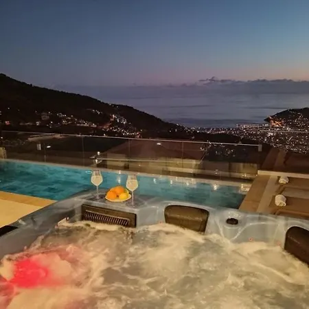 Nyaraló Panoramic With A Pool Alanya