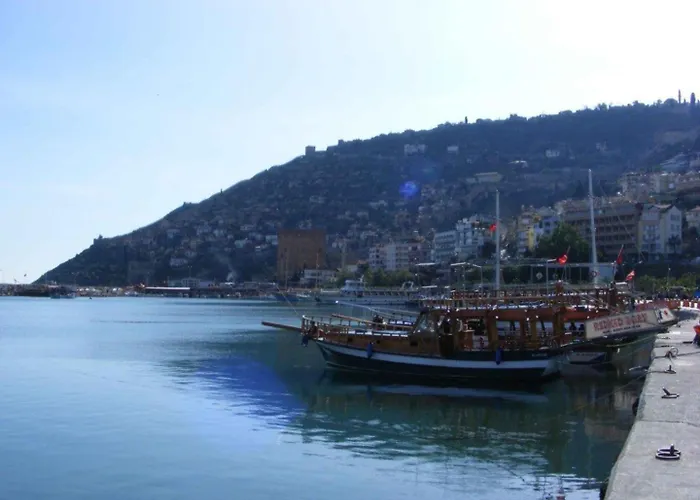Vakantiehuis Panoramic With A Pool