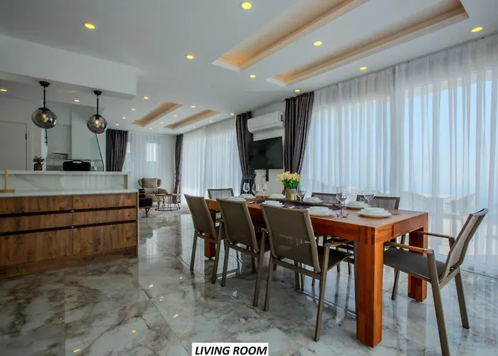 Panoramic With A Pool * Alanya