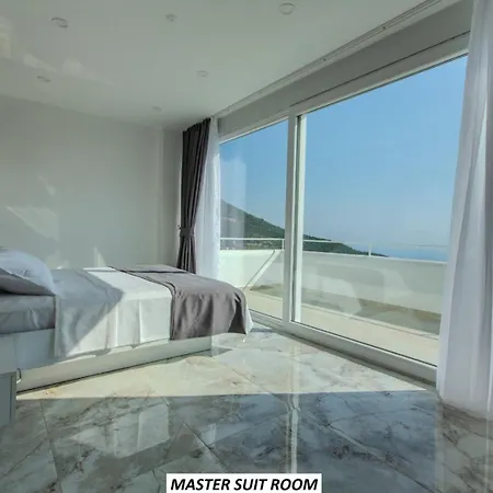 Panoramic With A Pool بيت للعطل ألانيا