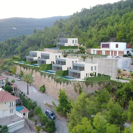 Panoramic With A Pool Vakantiehuis Alanya