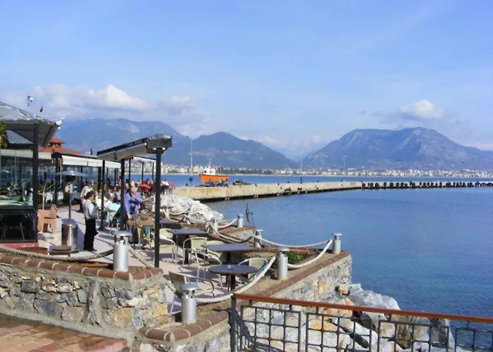 بيت للعطل Panoramic With A Pool ألانيا