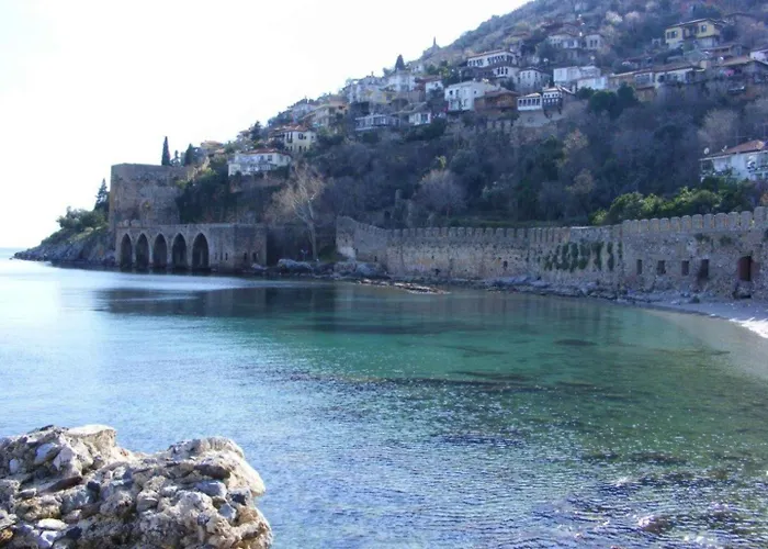 بيت للعطل Panoramic With A Pool ألانيا